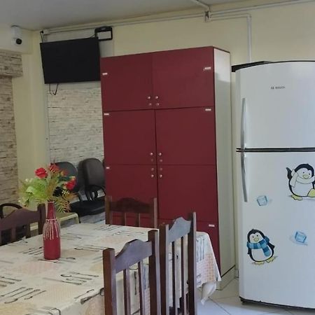 Hostel Em Brusque - Para Quem Busca Economia - Otima Localizacao Bagian luar foto
