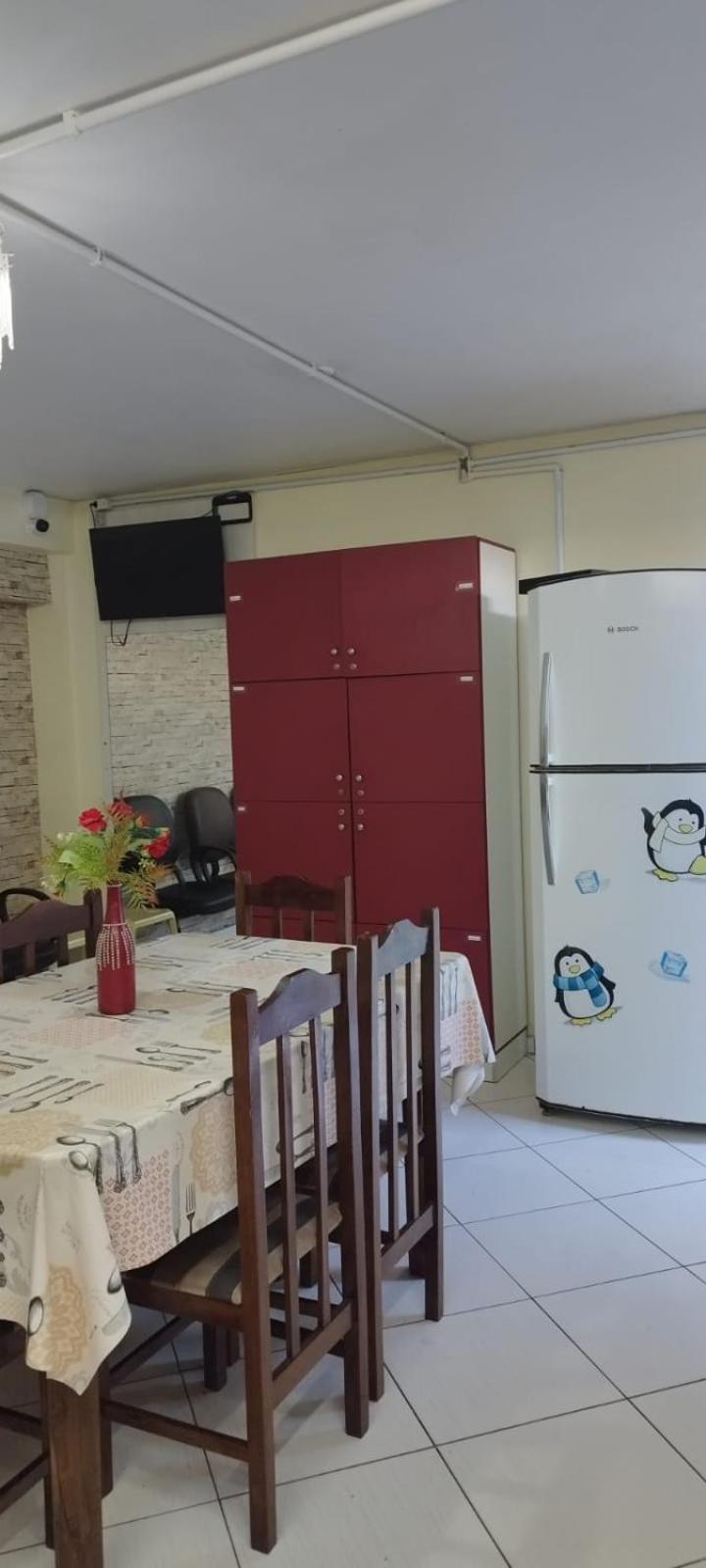 Hostel Em Brusque - Para Quem Busca Economia - Otima Localizacao Bagian luar foto
